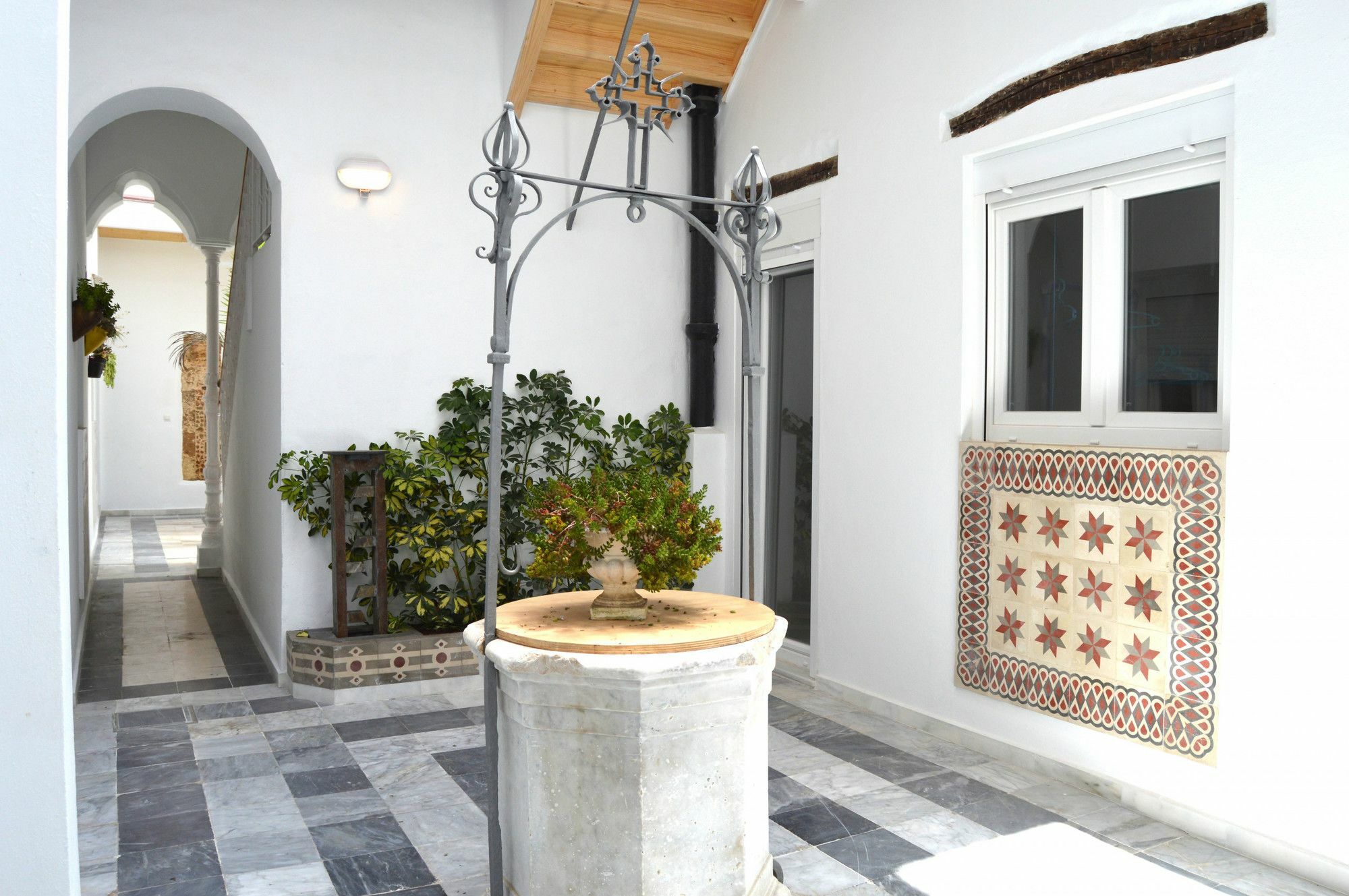 Apartamento Atico 19 Dias Y Muchas Noches Cádiz Exterior foto